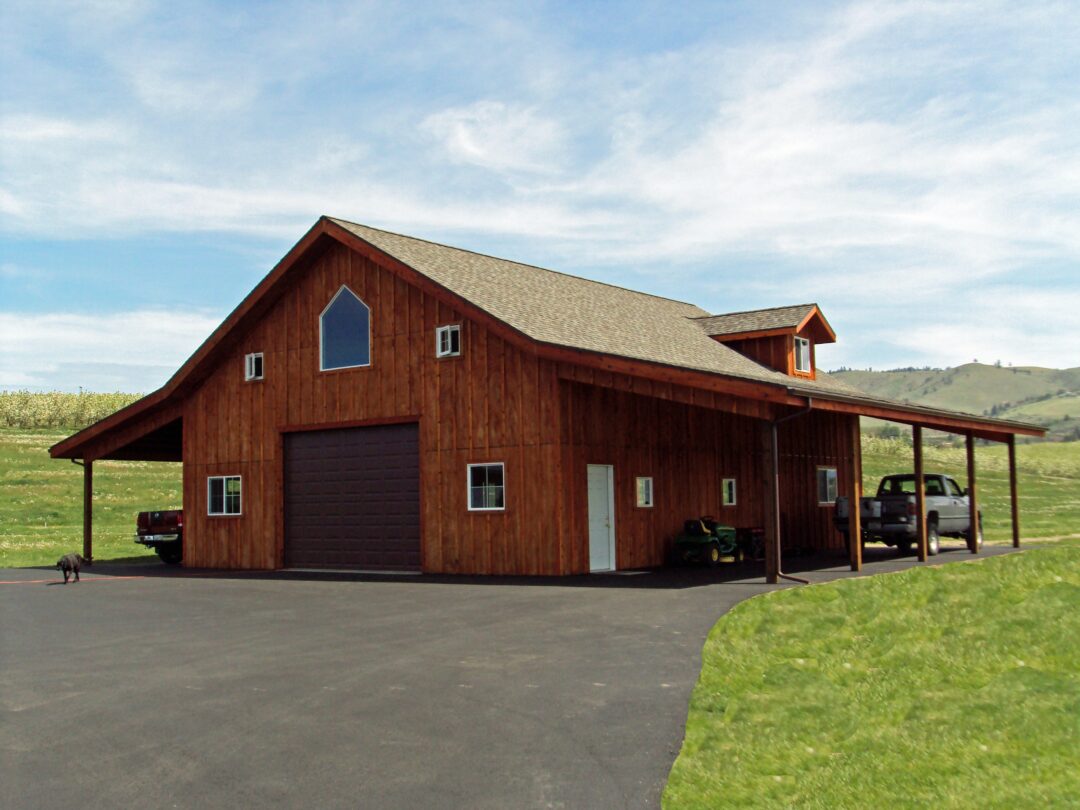 DSC00094 Traditional Residential Overhead Doors | Steel Structures America