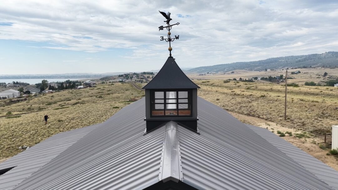 14459_Berthoud-CO_30x84x18-Barn_CharcoalGray-Roof_CharcoalGray-Siding_MatteBlack-Trim_Cor10-Wainscot_14x14-10x9_01.jpg