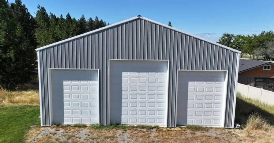 Front view of a 40x60 residential pole building with loft in Greenacres, Washington, a longer version of a 40x40 metal building